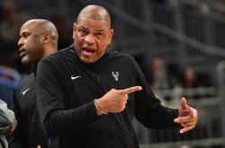 今晨密尔沃基雄鹿备战NBA常规赛，门线救险细节曝光，压力陡增，医务组通报恢复的简单介绍-开云娱乐